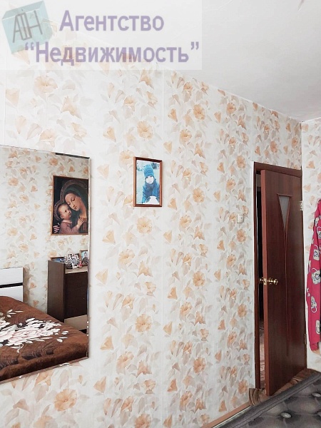 Трехкомнатная "Ленинградка" по б.Химиков г. Ленинск-Кузнецкий Трехкомнатная "Ленинградка" по б.Химиков г. Ленинск-Кузнецкий