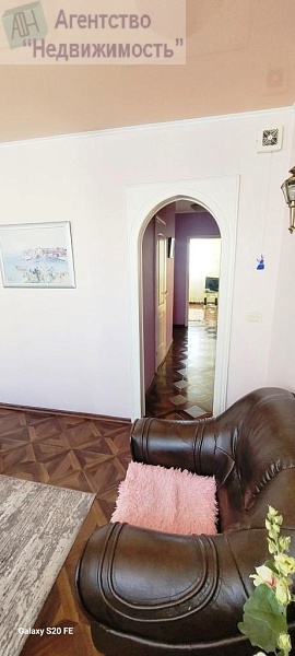 Трехкомнатная квартира по ул. Суворова, д. 14 г.Ленинск-Кузнецкий