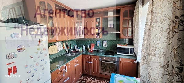 Трехкомнатная квартира по пр. Кирова, 108