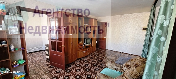 Трехкомнатная квартира по пр. Кирова, 108
