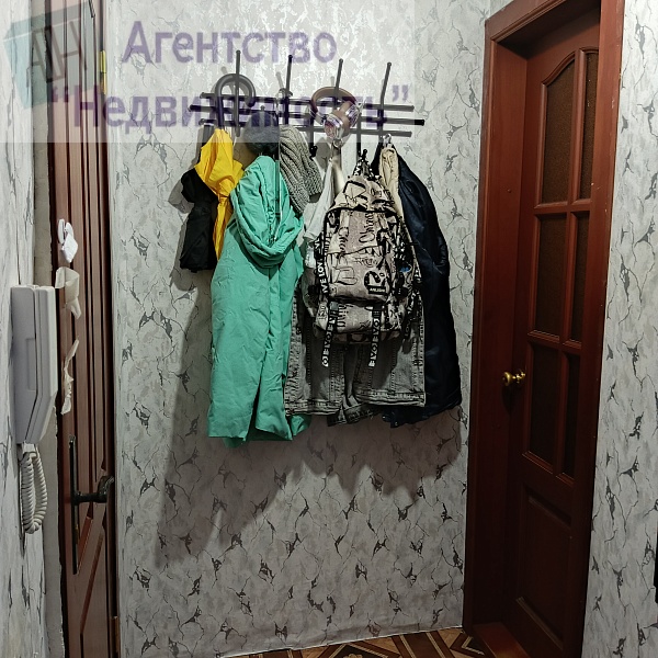 Трехкомнатная квартира по пр. Кирова, 108