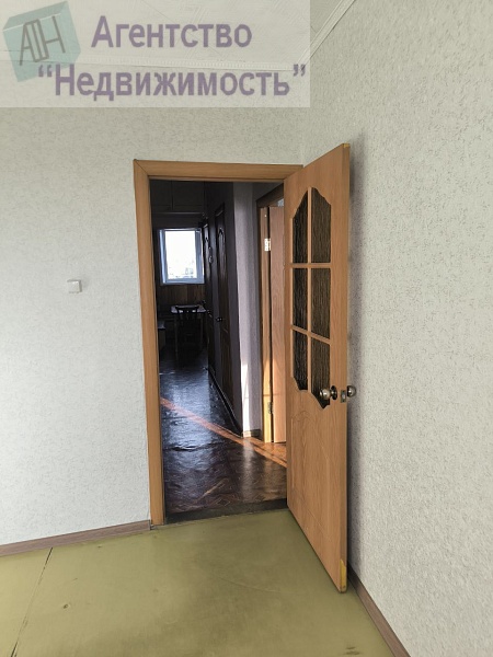 Трехкомнатная "Ленинградка" по ул. Туснолобовой