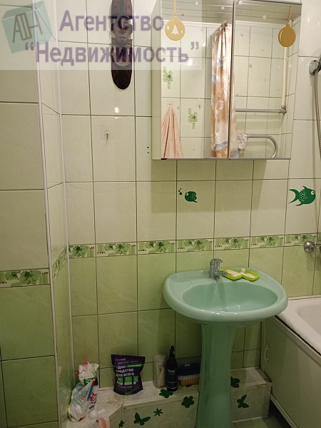 Трехкомнатная квартира в г. Ленинск-Кузнецкий, по пр. Текстильщиков,13