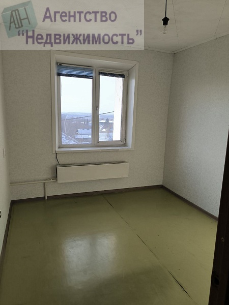 Трехкомнатная "Ленинградка" по ул. Туснолобовой