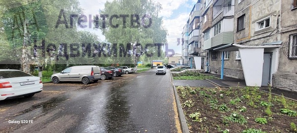 Двухкомнатная квартира по ул. Пушкина, д. 10,  г.Ленинск-Кузнецкий