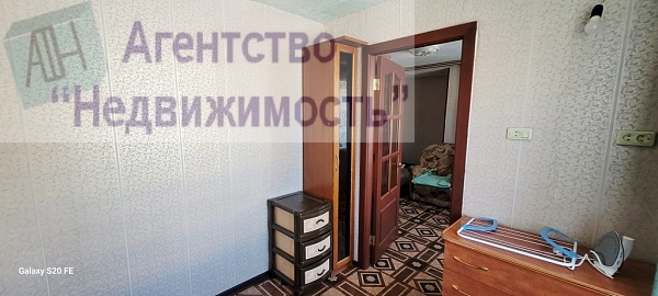 Трехкомнатная квартира по пр. Кирова, 108