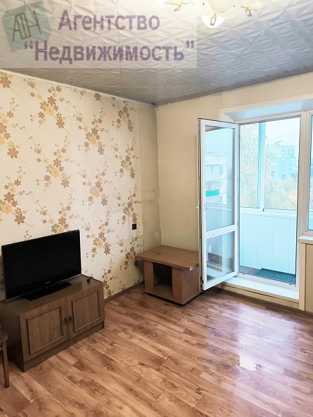 Трехкомнатная "Ленинградка" по ул. Туснолобовой Трехкомнатная "Ленинградка" по ул. Туснолобовой