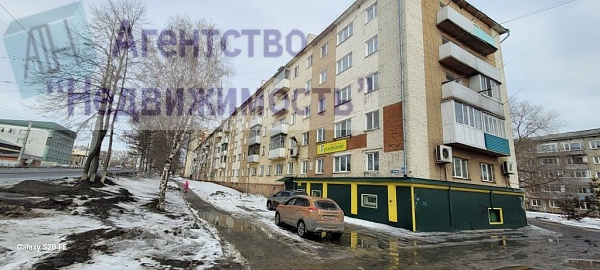 Двухкомнатная квартира по проспекту Кирова, д. 60 город Ленинск-Кузнецкий