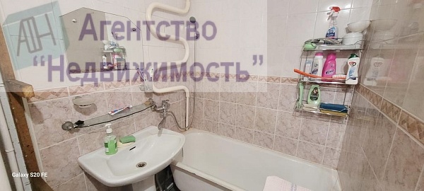 Двухкомнатная квартира по ул. Пушкина, д. 10,  г.Ленинск-Кузнецкий