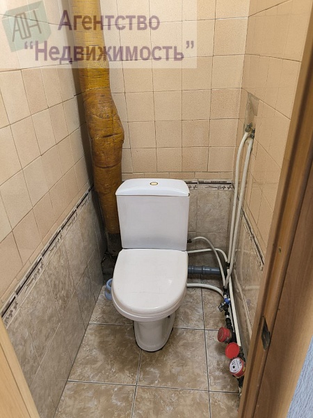 Трехкомнатная "Ленинградка" по ул. Туснолобовой