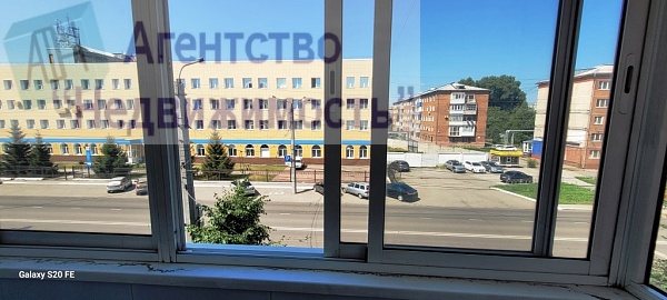 Трехкомнатная квартира по пр. Кирова, 108