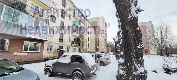 Двухкомнатная квартира по проспекту Кирова, д. 60 город Ленинск-Кузнецкий