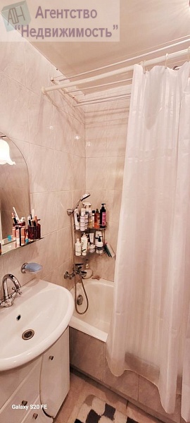 Трехкомнатная квартира по ул. Суворова, д. 14 г.Ленинск-Кузнецкий