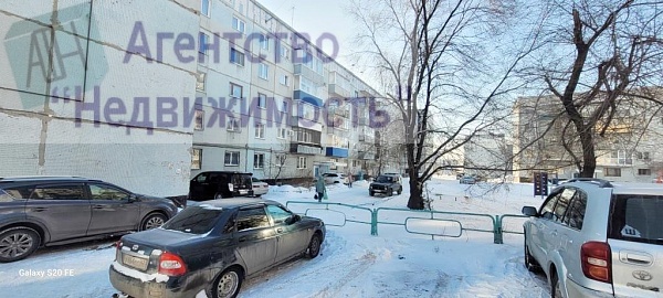 Трехкомнатная квартира по ул. Суворова, д. 14 г.Ленинск-Кузнецкий