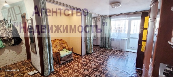 Трехкомнатная квартира по пр. Кирова, 108