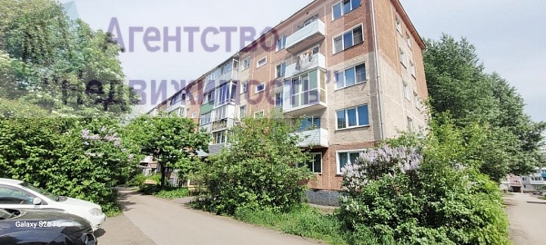 Четырехкомнатная квартира по ул. Шевцовой, д.8 г. Ленинск-Кузнецкий Четырехкомнатная квартира по ул. Шевцовой, д.8 г. Ленинск-Кузнецкий