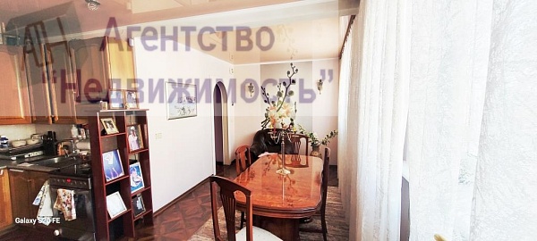 Трехкомнатная квартира по ул. Суворова, д. 14 г.Ленинск-Кузнецкий