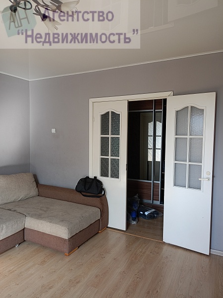 Трехкомнатная квартира в г. Ленинск-Кузнецкий, по пр. Текстильщиков,13