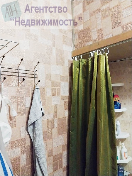 Трехкомнатная "Ленинградка" по б.Химиков г. Ленинск-Кузнецкий Трехкомнатная "Ленинградка" по б.Химиков г. Ленинск-Кузнецкий