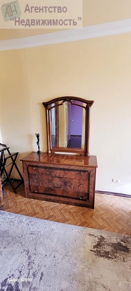 Трехкомнатная квартира по ул. Суворова, д. 14 г.Ленинск-Кузнецкий