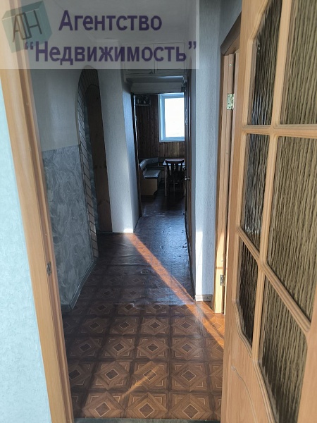 Трехкомнатная "Ленинградка" по ул. Туснолобовой