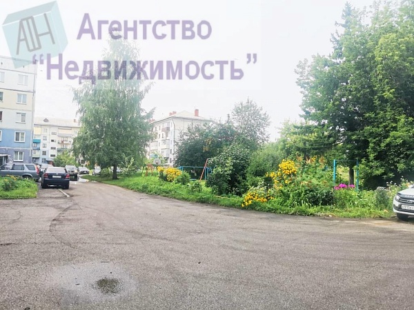 Двухкомнатная "Ленинградка" по ул.Туснолобовой, д. 29 г.Ленинск-Кузнецкий