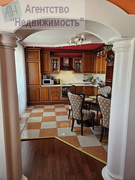Трехкомнатная квартира по пр. Ленина, 88 г.Ленинск-Кузнецкий