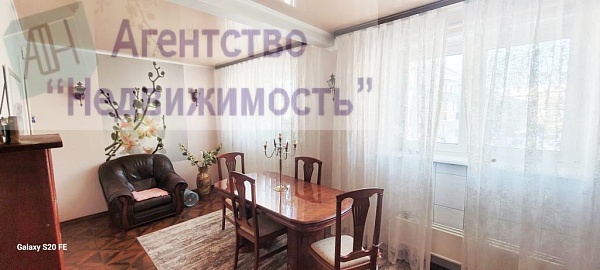 Трехкомнатная квартира по ул. Суворова, д. 14 г.Ленинск-Кузнецкий